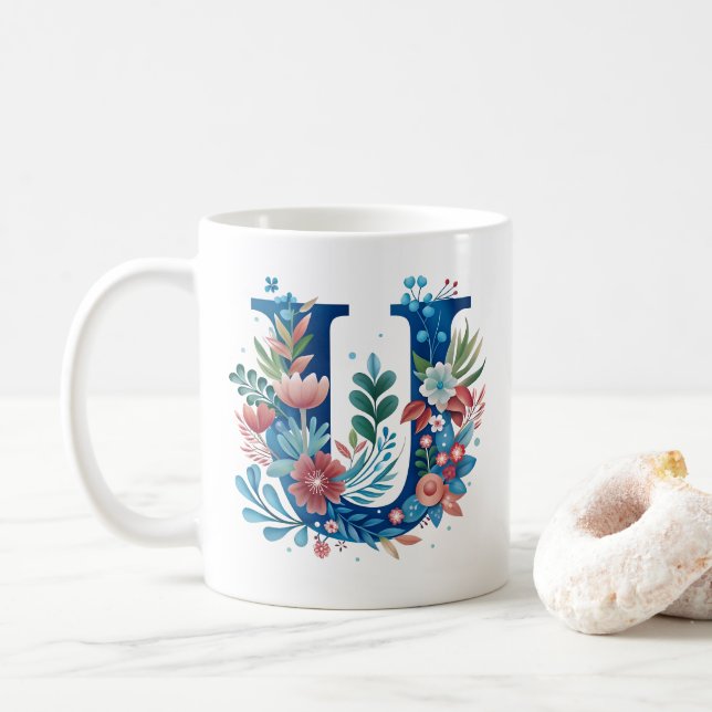 Mug monogramme floral décoratif U (Avec donut)