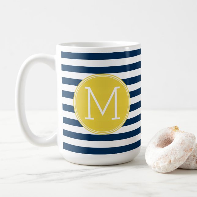 Mug Monogramme jaune Motif rayé blanc et marine (Avec donut)