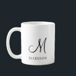 Mug Monogramme minimaliste simple<br><div class="desc">Un simple monogramme minimaliste minimaliste noir script initial avec serif nom tasse de café.</div>
