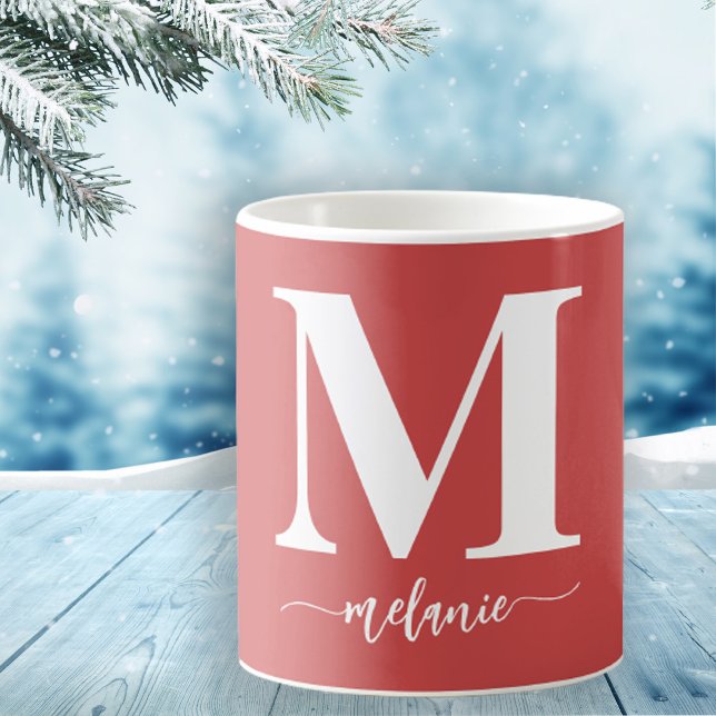Mug Monogramme moderne simple Musique rouge blanche (Personalize with Your Monogram Initial & Name in Stylish Hand Lettered Script)