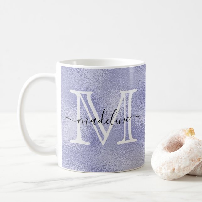 Mug Monogramme moderne violet à huile violette (Avec donut)