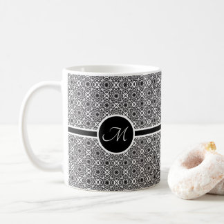 Mug Monogramme Motif de noeud Celtique monochrome