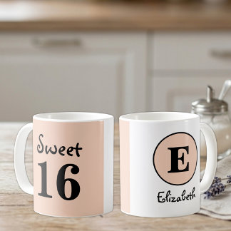Mug Monogramme nom Sweet 16 pêche