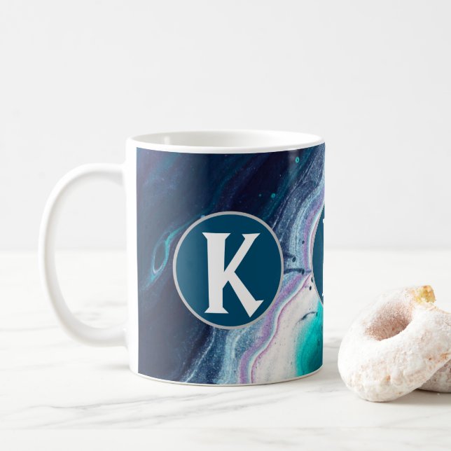 Mug Monogramme Océan Abstrait (Avec donut)