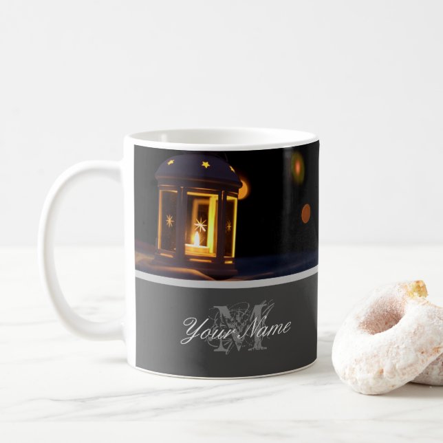 Mug Monogramme personnalisable avec lumières de Noël d (Avec donut)