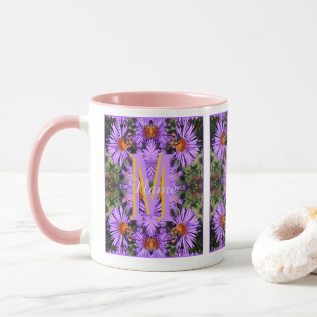 Mug Monogramme personnalisé Initiale Nom Abeille à mie (Avec donut)