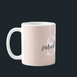 Mug Monogramme personnalisé moderne Nom rose<br><div class="desc">Monogramme personnalisé moderne Nom Pink Coffee Mug</div>