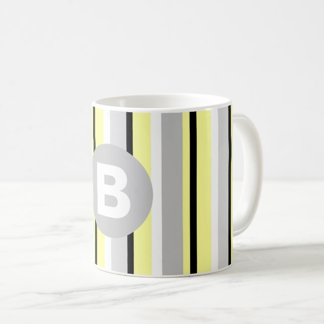 Mug Monogramme rayé jaune et gris élégant (Devant droit)