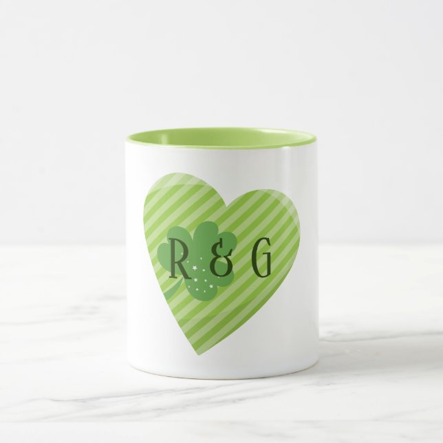 Mug Monogramme St. Patrick's Stripes coeur (Centre)