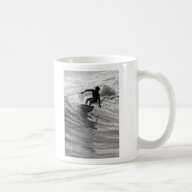 Mug Monter En Niveaux De Gris De Vague (Droite)