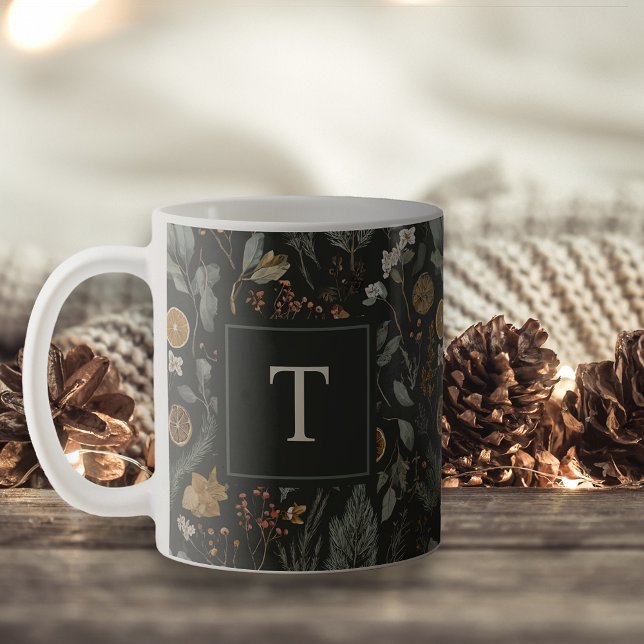 Mug Moody Winter Botanical Christmas Holiday Monogramm (Créateur téléchargé)