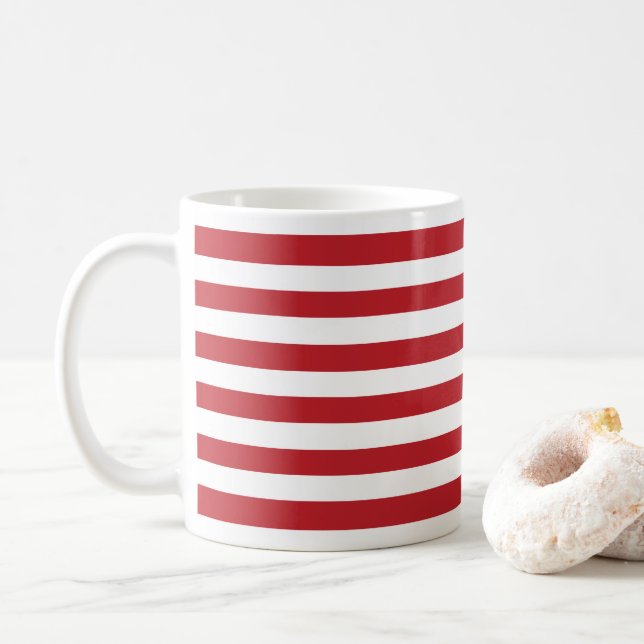 Mug Motif à rayures rouges et blanches (Avec donut)