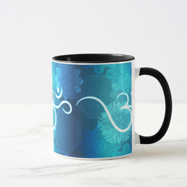 Mug motif de l'ornement indien avec le symbole ohm (Droite)