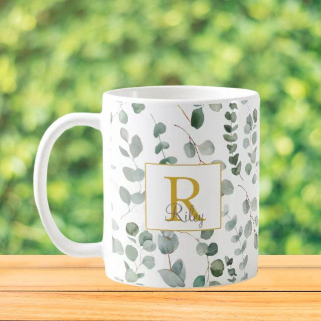 Mug Motif de monogramme Eucalyptus (Close up, On the table)