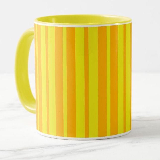 Mug Motif de rayures élégantes jaunes  (Créateur téléchargé)
