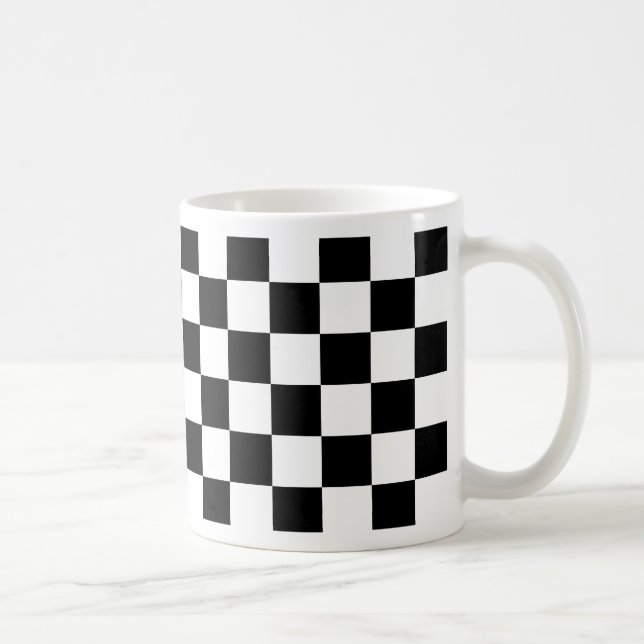 Mug motif d'échiquier noir et blanc (Droite)