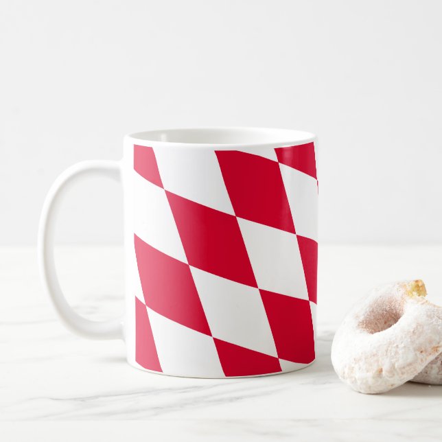 Mug Motif du drapeau diamant de Bavière rouge et blanc (Avec donut)