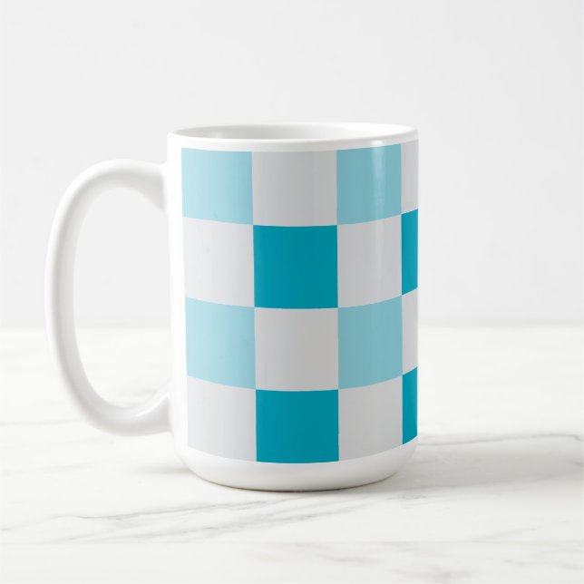 Mug Motif en damier blanc et bleu (Gauche)