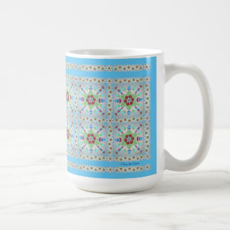 Mug Motif en tuile fleurie colorée