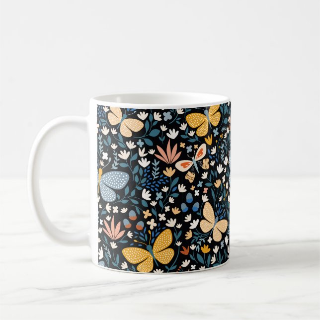 Mug Motif floral sans soudure avec papillons, dessiner (Gauche)