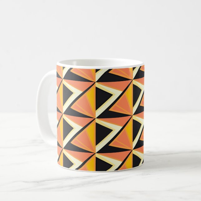 Mug Motif géométrique triangulaire dans des tons chaud (Devant gauche)
