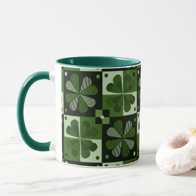 Mug Motif shamrock Checkerboard (Avec donut)