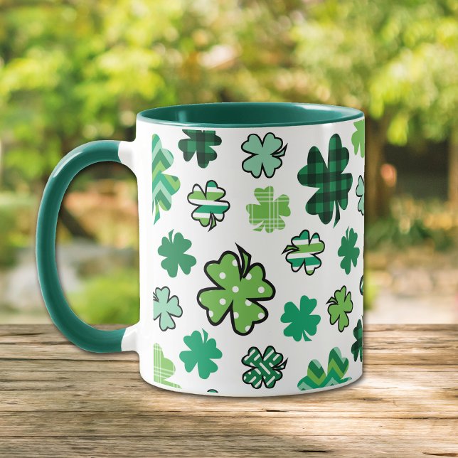 Mug Motif vert Shamrock irlandais (Créateur téléchargé)