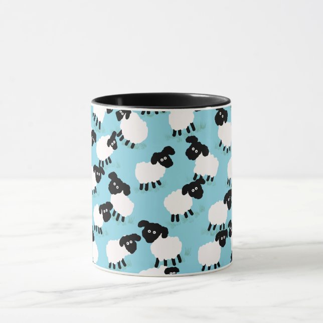 Mug Moutons Fluffy Sur Fond Bleu Bébé (Centre)