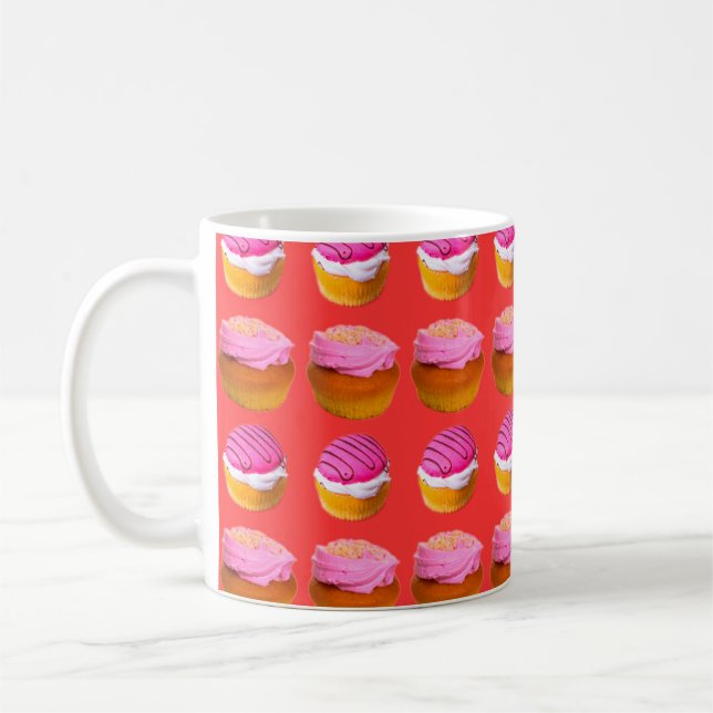 Mug Muffins, cupcakes à la crème blanche et rose sur u (Gauche)