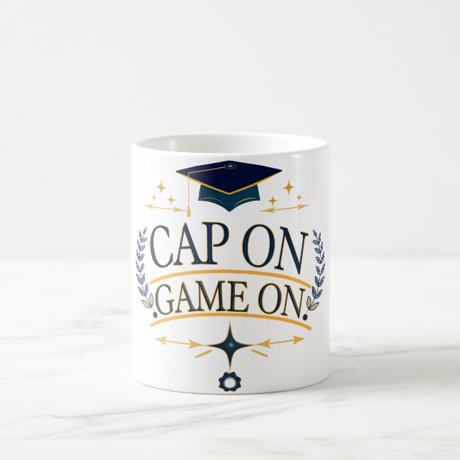 Mug Mugue de remise de diplôme Cap On Game On (Centre)
