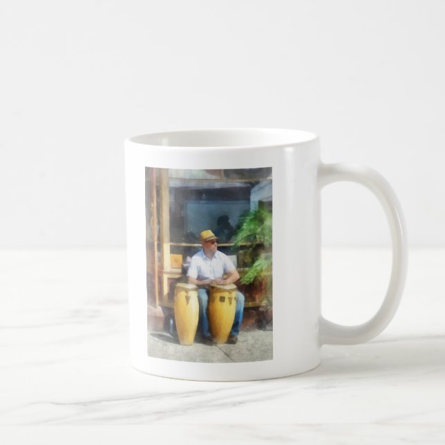Mug Musiciens - Jouer aux tambours de Bongo (Droite)
