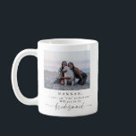 Mug Musique de proposition de domestique moderne<br><div class="desc">Il s'agit d'une tasse de femme de chambre minimaliste moderne au design élégant et intemporel. Modifiez la plupart du texte et toutes les couleurs pour rendre ce mug minimal de demoiselle d'honneur adapté à vos besoins d'événement et à votre style personnel. Il suffit de sélectionner "modifier à l'aide de l'outil...</div>