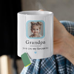 Mug Musique grand-père personnalisée | Cadeau "You Are<br><div class="desc">Célébrez le lien spécial entre un petit-enfant et son grand-père préféré avec cette tasse photo personnalisée. Avec une seule photo de leur petit et le message d’amour "Grand-père, tu es mon préféré", ce cadeau sincère est parfait pour les anniversaires, la fête des pères, ou simplement parce que... Un charmant gardien...</div>