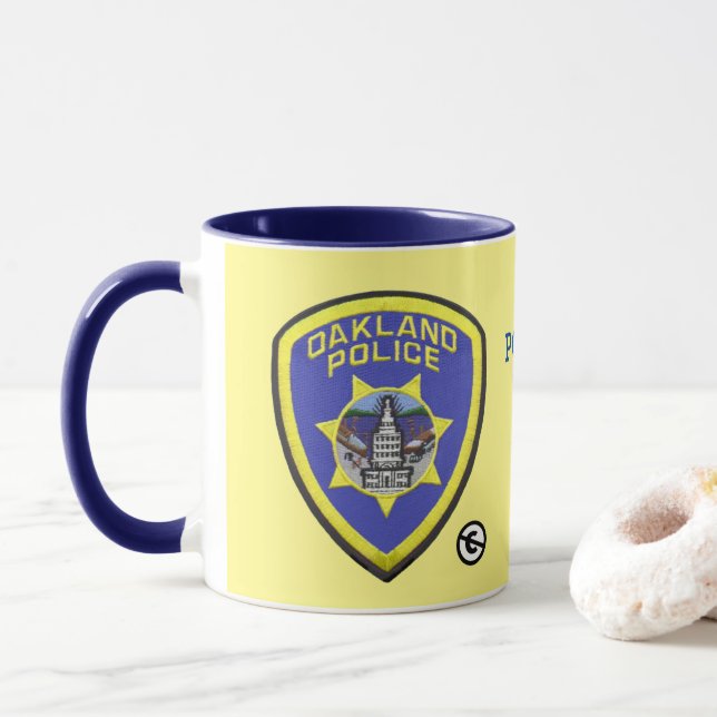 Mug Musique personnalisée de la police d'Oakland (Avec donut)