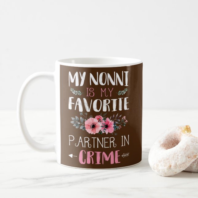 Mug My Nonni Partner In Crime Funny Grandma Quotes  (Avec donut)