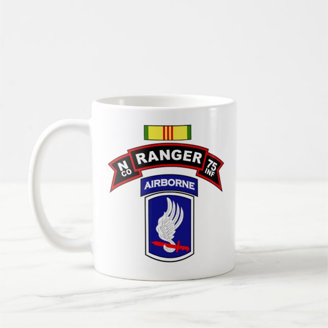 Mug N Co, soixante-quinzième infanterie - garde (Gauche)