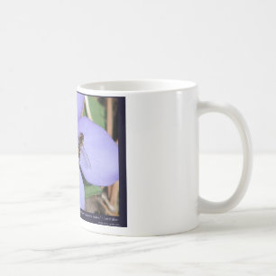 Mug Nature des oiseaux de pied de violette d'amour