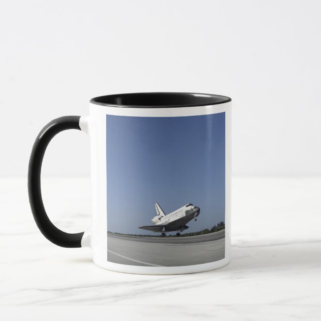 Mug Navette spatiale Atlantis approchant de la piste 3 (Gauche)