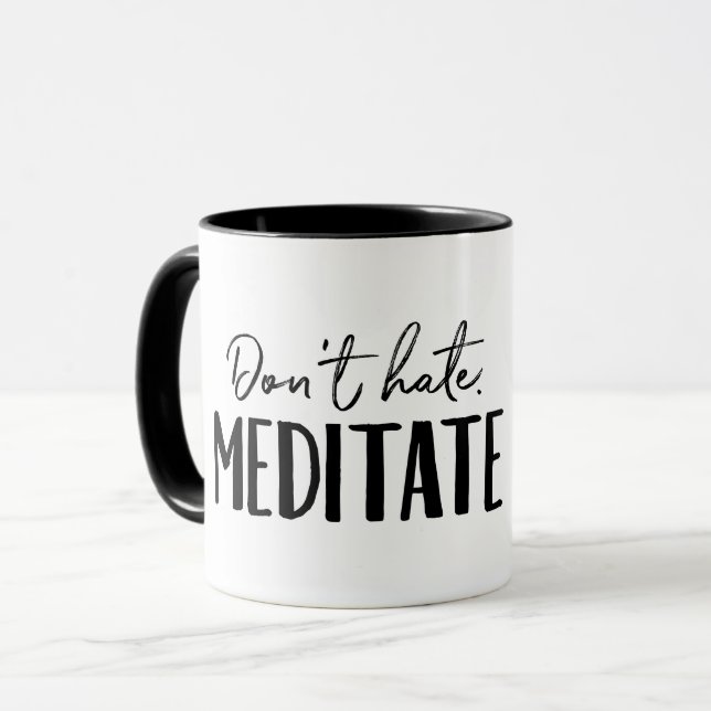 Mug Ne détestez pas la typographie de Méditée (Devant gauche)