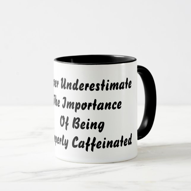 Mug Ne jamais sous-estimer (Devant droit)