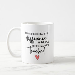Mug Ne jamais sous-estimer la différence à la retraite