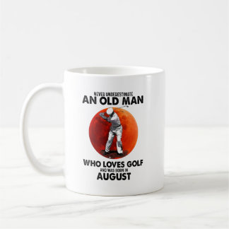 Mug Ne jamais sous-estimer Vieux Août Homme aime le go