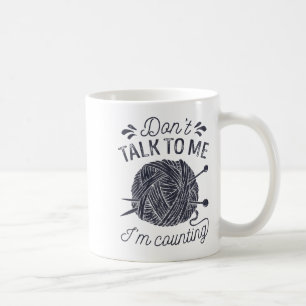 Mug Ne me parlez pas, je compte amoureux de tricot Tri