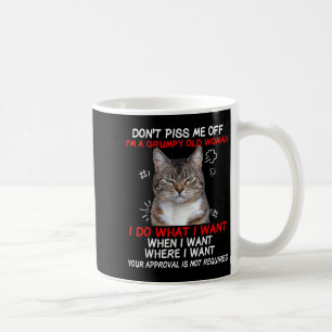 Mug Ne m'en fais pas Je suis une vieille dame. Je fais