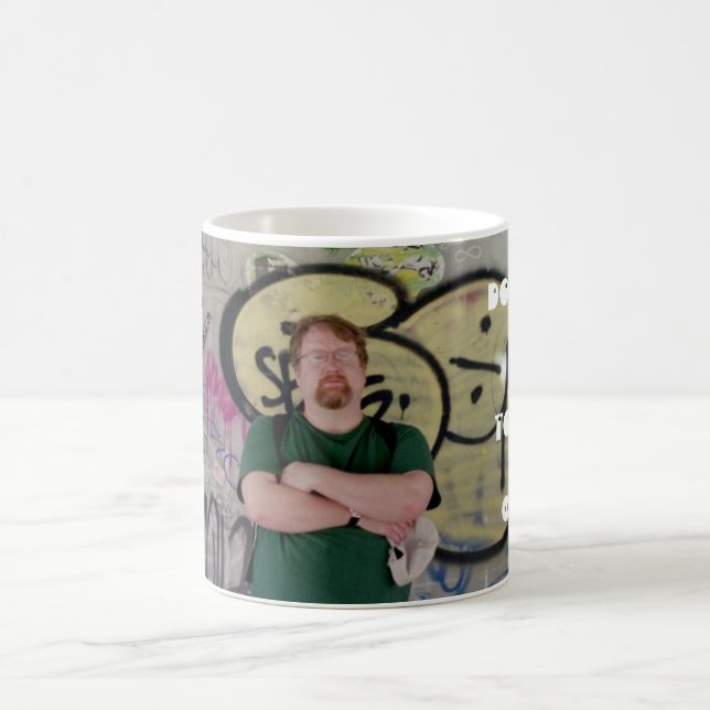 Mug Ne pensez pas même à toucher ce café (Centre)