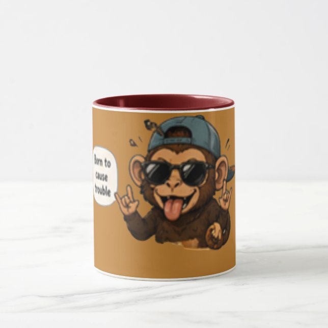 Mug Né pour causer des ennuis | Café sarcastique drôle (Centre)