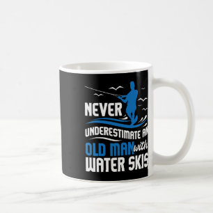 Mug Ne sous-estimez jamais un vieil homme - Grand-père