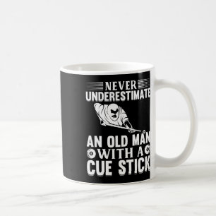 Mug Ne Sous-Estimez Jamais Un Vieux Homme Avec Un Bâto