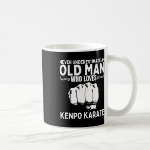 Mug Ne Sous-Estimez Jamais Un Vieux Homme Qui Aime Ken