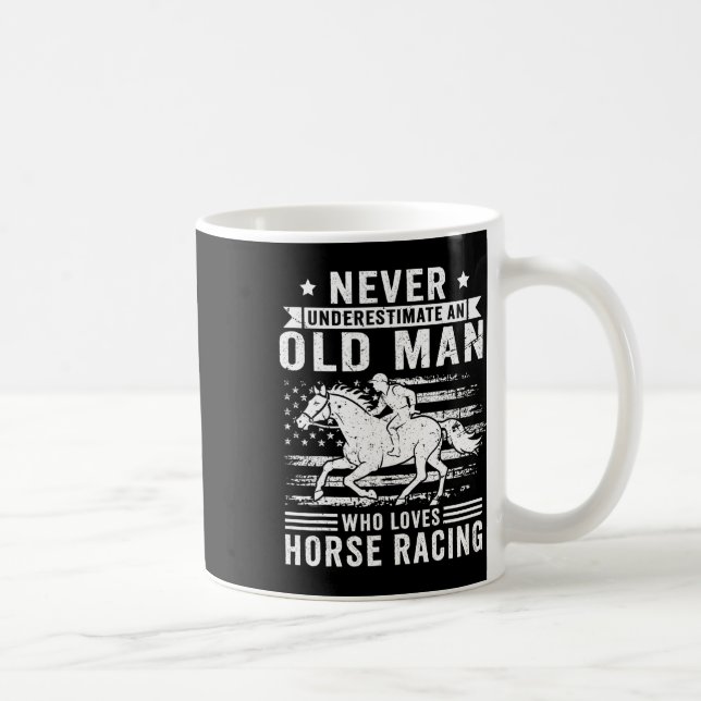 Mug Ne Sous-Estimez Jamais Un Vieux Homme Qui Aime Le  (Droite)
